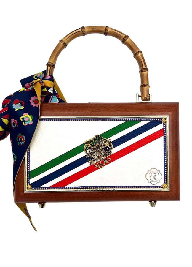 Resting on Laurel&#39;s Bag