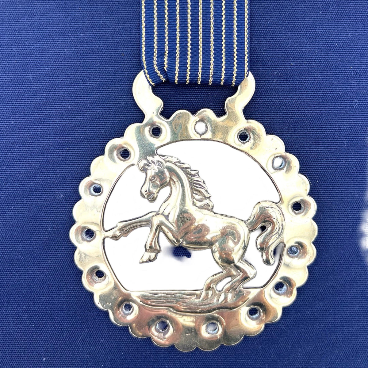 Blackwatch Plaid w/ round Horse Brass Bag