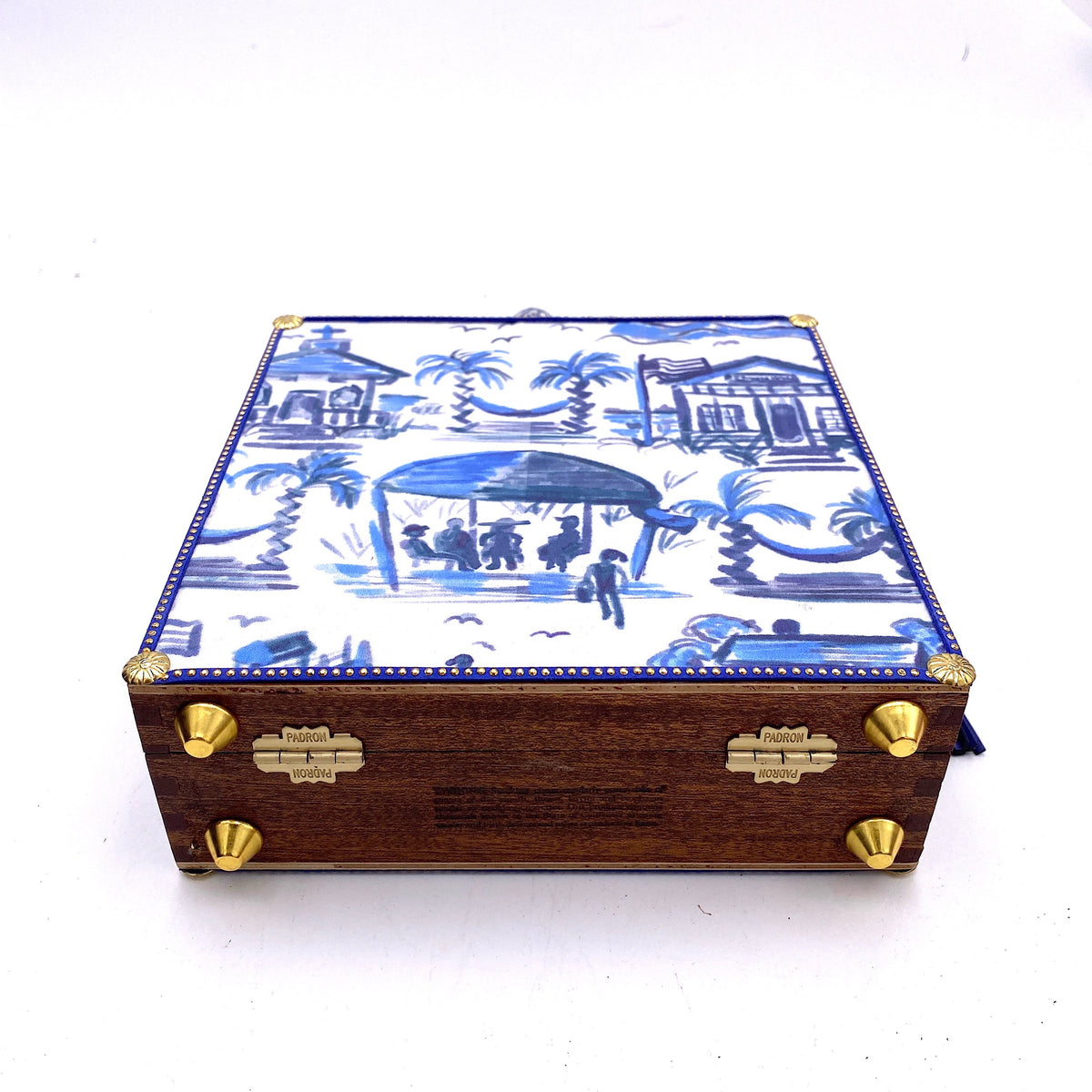 Pawley&#39;s Toile Blue Bag - Darling Clutch Company