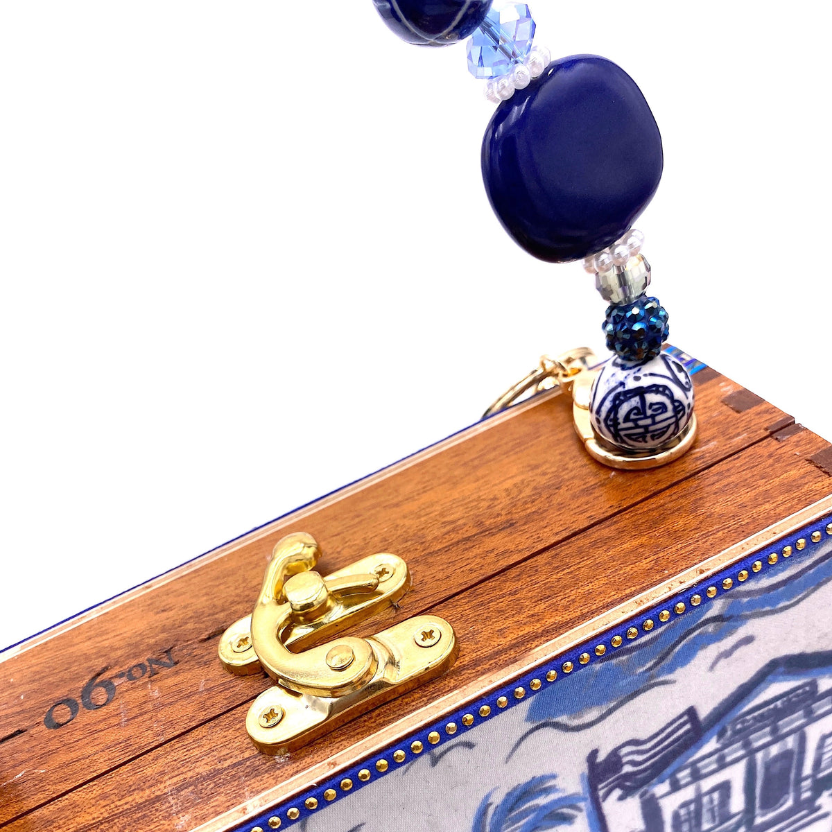 Pawley&#39;s Toile Blue Bag - Darling Clutch Company