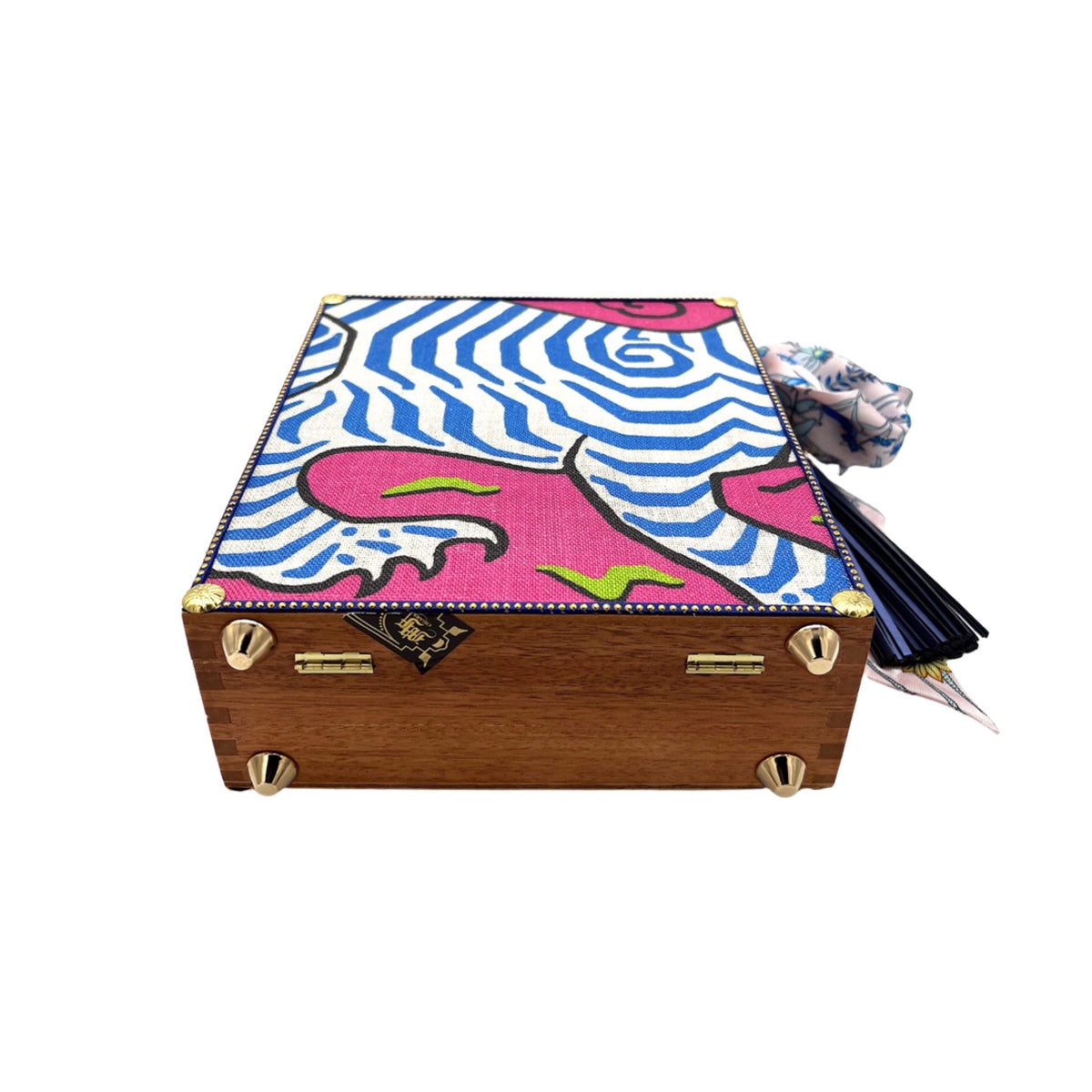 The Pounce Bag Darling and Company